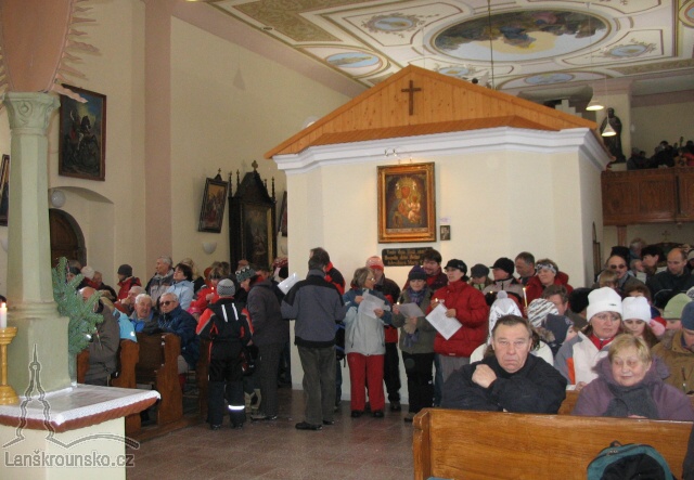 11_V kostele_2.jpg